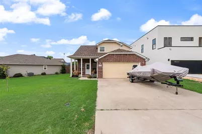 7622 W Shore Drive, The Colony, TX 75056 - Photo 32