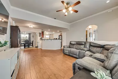 7622 W Shore Drive, The Colony, TX 75056 - Photo 4