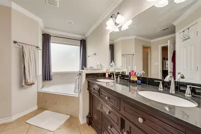 7622 W Shore Drive, The Colony, TX 75056 - Photo 16