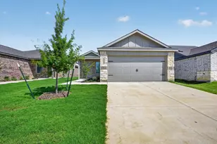 2509 Guineas Ln, Aubrey, TX 76227 - Photo 2