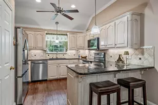 608 Green Meadow Trail, Holly Lake Ranch, TX 75765 - Photo 4