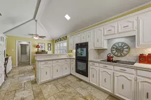 6306 Oakleaf Rd, Dallas, TX 75248 - Photo 16