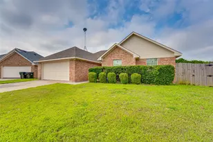 2206 Kaitlyn Cir, Caddo Mills, TX 75135 - Photo 2
