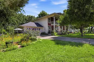 306 W Spring St, Weatherford, TX 76086 - Photo 2