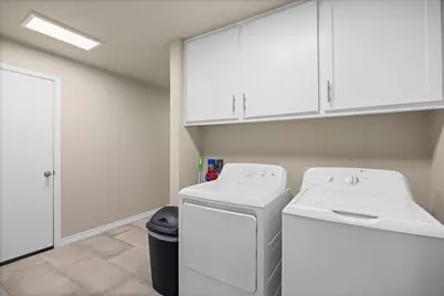 417 Peninsula Court, Granbury, TX 76048 - Photo 16