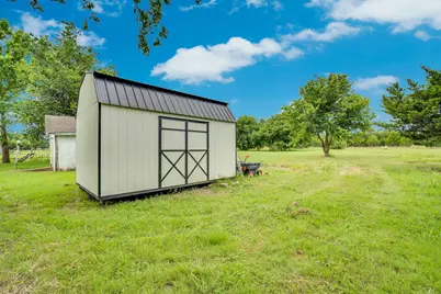 808 Gibson Road, Waxahachie, TX 75165 - Photo 22