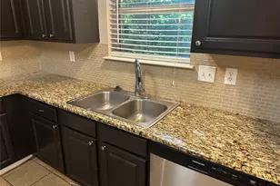 1809 Estates Dr, Mansfield, TX 76063 - Photo 8