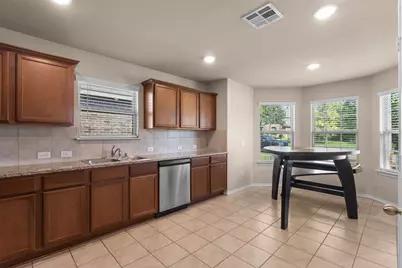 1546 Illinois Avenue, Lancaster, TX 75134 - Photo 16