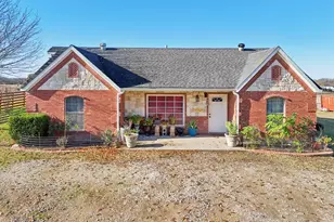 2750 Nolan Rd, Ferris, TX 75125 - Photo 1