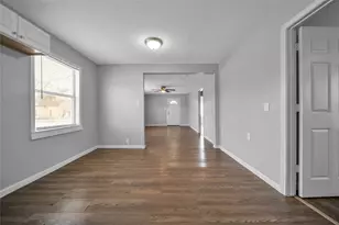 901 Johnson St, Terrell, TX 75160 - Photo 2
