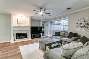 401 Marlow Dr, Flower Mound, TX 75028 - Photo 8