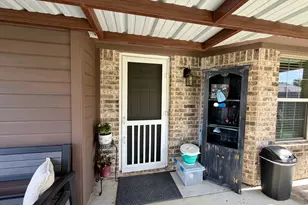 2105 Stonegate Blvd, Bridgeport, TX 76426 - Photo 4