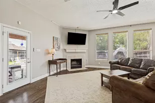 2501 Great Bear Ln, Denton, TX 76210 - Photo 4