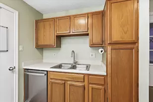 1809 Water Oak Dr, Lewisville, TX 75067 - Photo 12