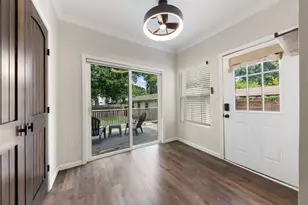 1116 S Montreal Ave, Dallas, TX 75208 - Photo 12