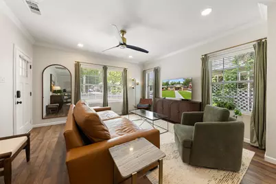 1116 S Montreal Avenue, Dallas, TX 75208 - Photo 4
