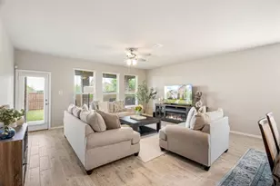 321 Pasture Dr, Midlothian, TX 76065 - Photo 2