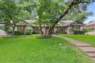 12000 Sandalwood Dr, Woodway, TX 76712 - Photo 2