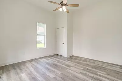113 Throckmorton Street, Weatherford, TX 76086 - Photo 30
