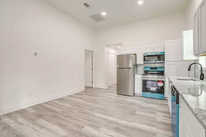 113 Throckmorton Street, Weatherford, TX 76086 - Photo 12