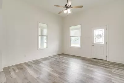 113 Throckmorton Street, Weatherford, TX 76086 - Photo 6