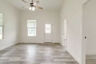 113 Throckmorton St, Weatherford, TX 76086 - Photo 4
