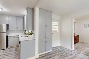 922 Tamara Ln, Grand Prairie, TX 75051 - Photo 16