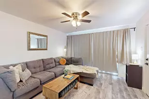 922 Tamara Ln, Grand Prairie, TX 75051 - Photo 6
