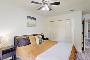 922 Tamara Ln, Grand Prairie, TX 75051 - Photo 22