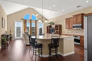 1912 Lantana Ln, Irving, TX 75063 - Photo 2