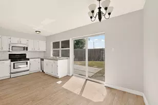 6313 Fallbrook Dr, Garland, TX 75043 - Photo 16