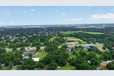 10618 Bruton Road, Dallas, TX 75217 - Photo 8