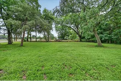 10618 Bruton Road, Dallas, TX 75217 - Photo 16