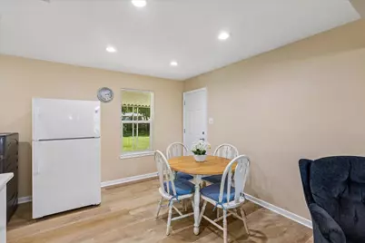 321 Lorna Street, Burleson, TX 76028 - Photo 8