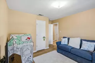 321 Lorna St, Burleson, TX 76028 - Photo 16