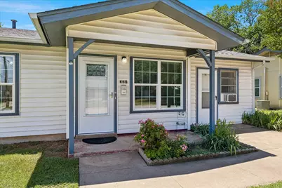 321 Lorna Street, Burleson, TX 76028 - Photo 4