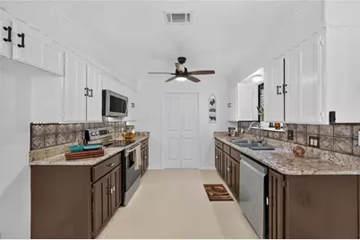 1300 Shannon Drive, Cleburne, TX 76031 - Photo 18