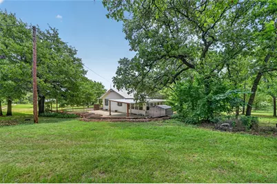 1300 Shannon Drive, Cleburne, TX 76031 - Photo 34