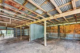 1300 Shannon Dr, Cleburne, TX 76031 - Photo 30
