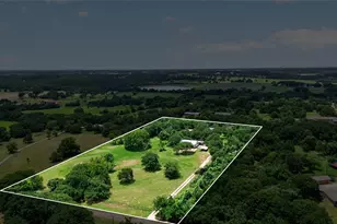 1300 Shannon Dr, Cleburne, TX 76031 - Photo 6