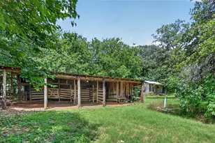 1300 Shannon Dr, Cleburne, TX 76031 - Photo 30