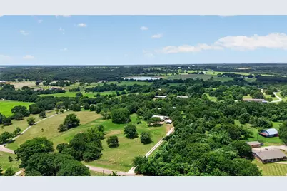 1300 Shannon Drive, Cleburne, TX 76031 - Photo 4