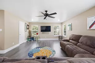 222 Wedgewood Dr, Mabank, TX 75156 - Photo 22
