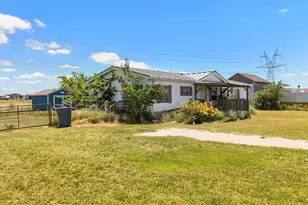 3321 Cobbler Ln, Joshua, TX 76058 - Photo 4