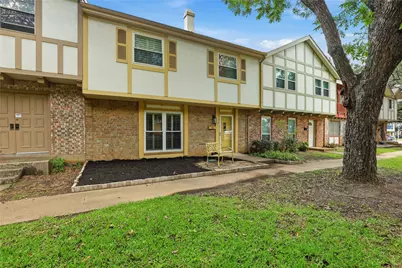 306 Westview Terrace, Arlington, TX 76013 - Photo 1