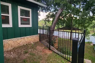 3307 Robinson Creek Dr, Granbury, TX 76048 - Photo 36