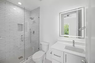 4605 Belmont Ave, Dallas, TX 75204 - Photo 32