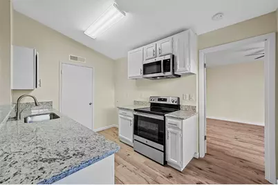 6005 Dooley Drive, The Colony, TX 75056 - Photo 6