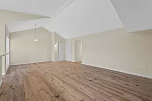 6005 Dooley Dr, The Colony, TX 75056 - Photo 4