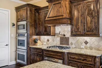 6008 The Resort Boulevard, Fort Worth, TX 76179 - Photo 14